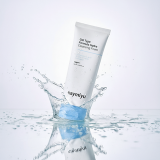 Герой с брызгами воды