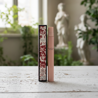 Gucci Bloom - vintage wood